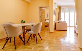 Hotel Airstar